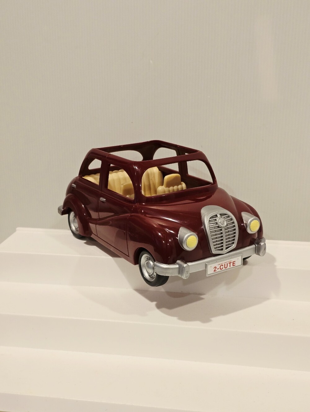 Epoch Calico Critters Cherry Cruiser Family Car
